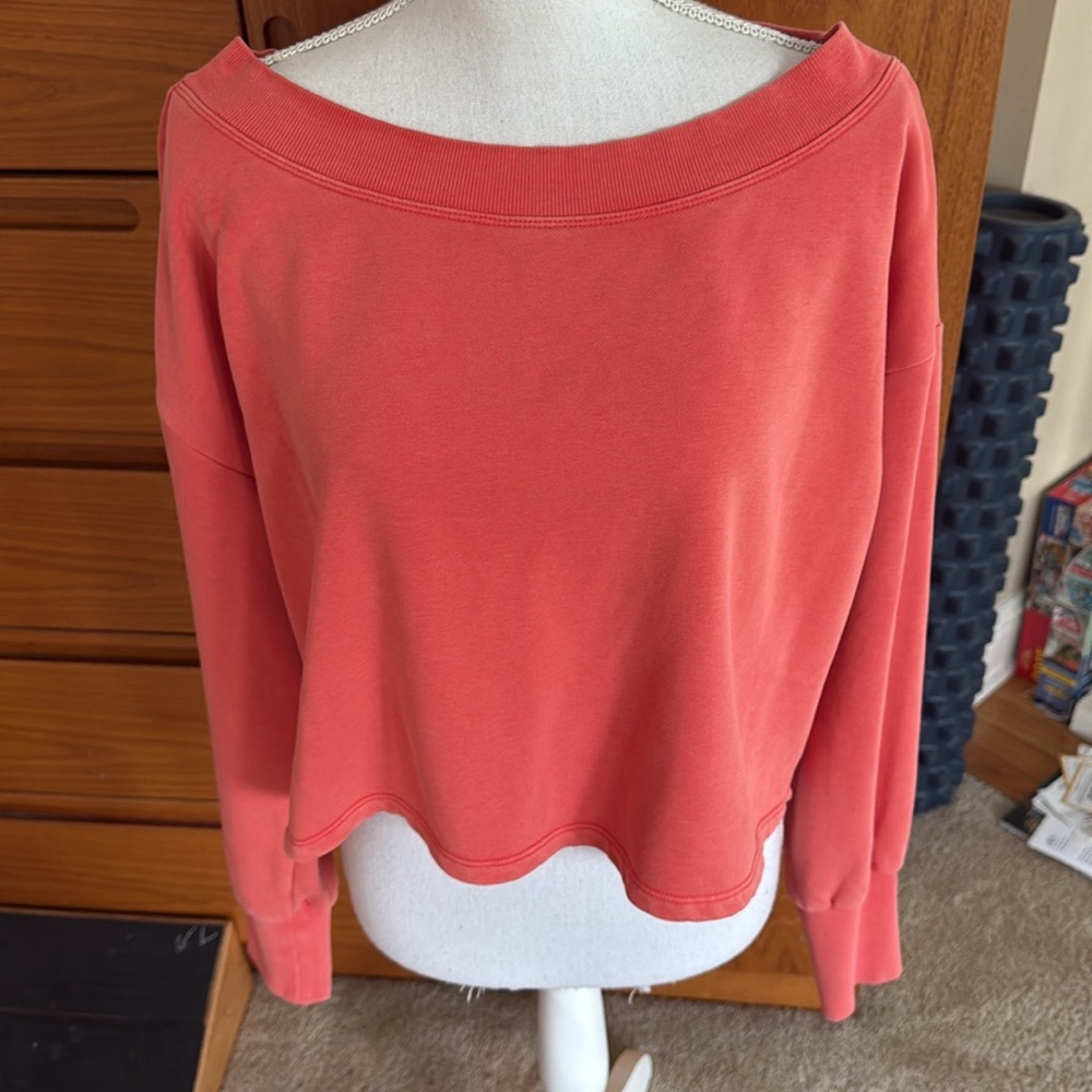 Daily Practice Coral Sweatshirt off the shoulder cropped  size medium